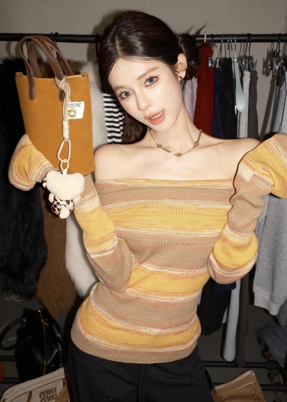 Flat shoulder slim spicegirl stripe sweater