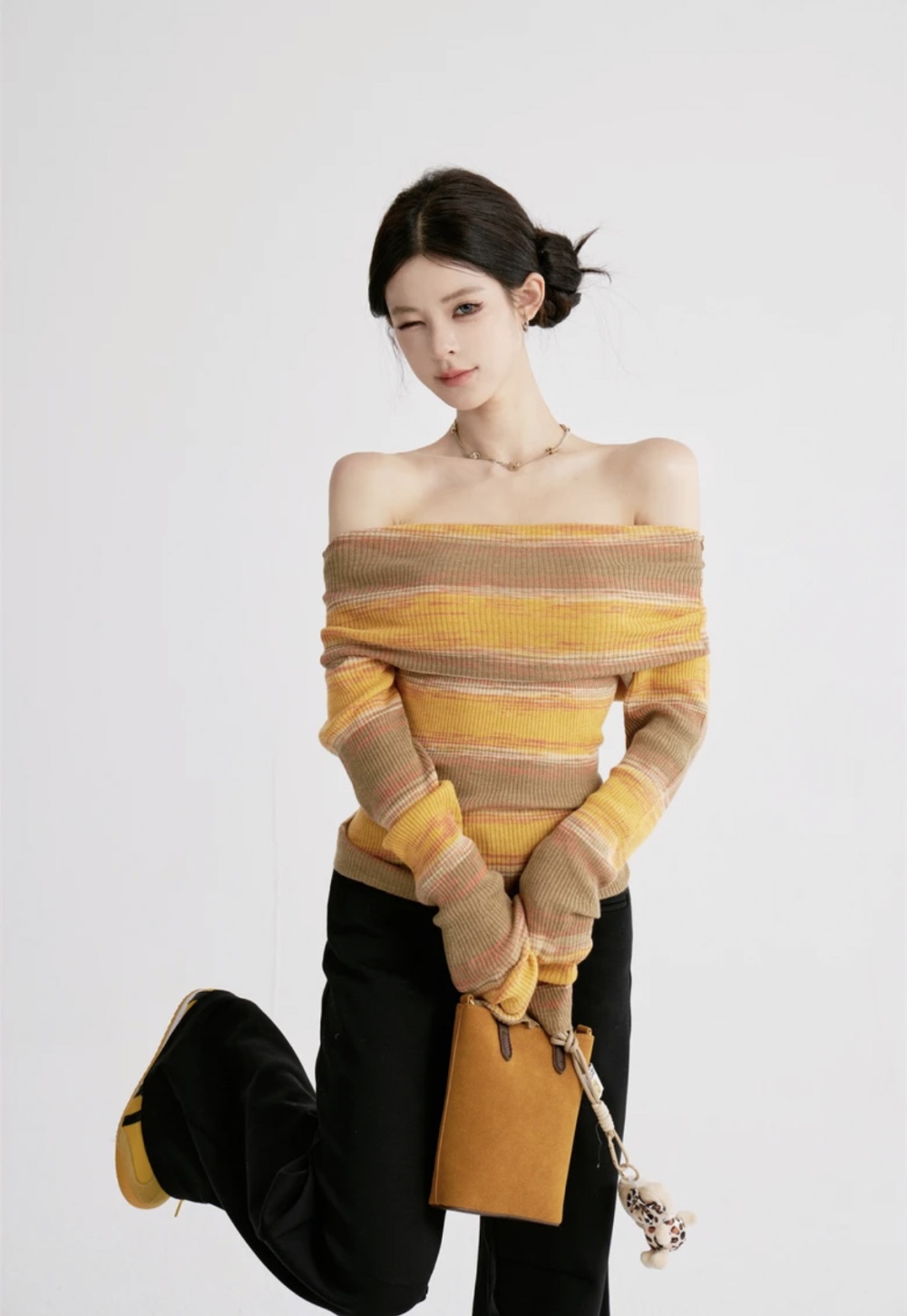 Flat shoulder slim spicegirl stripe sweater