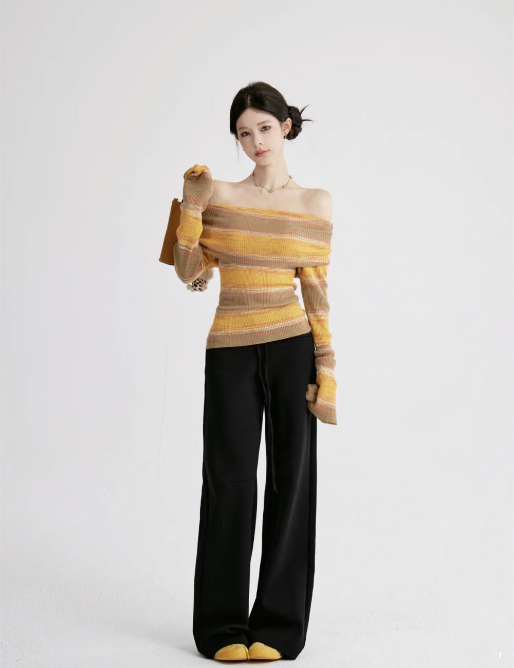 Flat shoulder slim spicegirl stripe sweater