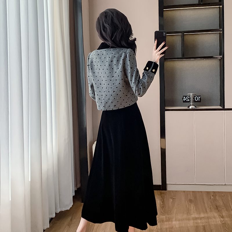 Lady long autumn tops show young velvet skirt 2pcs set