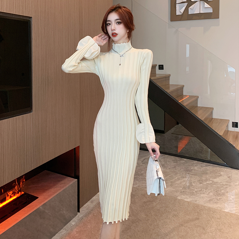 Bottoming slim dress petal sleeve sweater dress