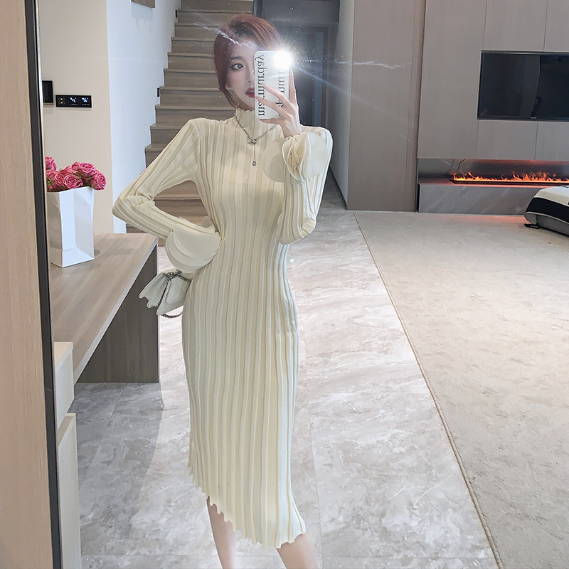 Bottoming slim dress petal sleeve sweater dress