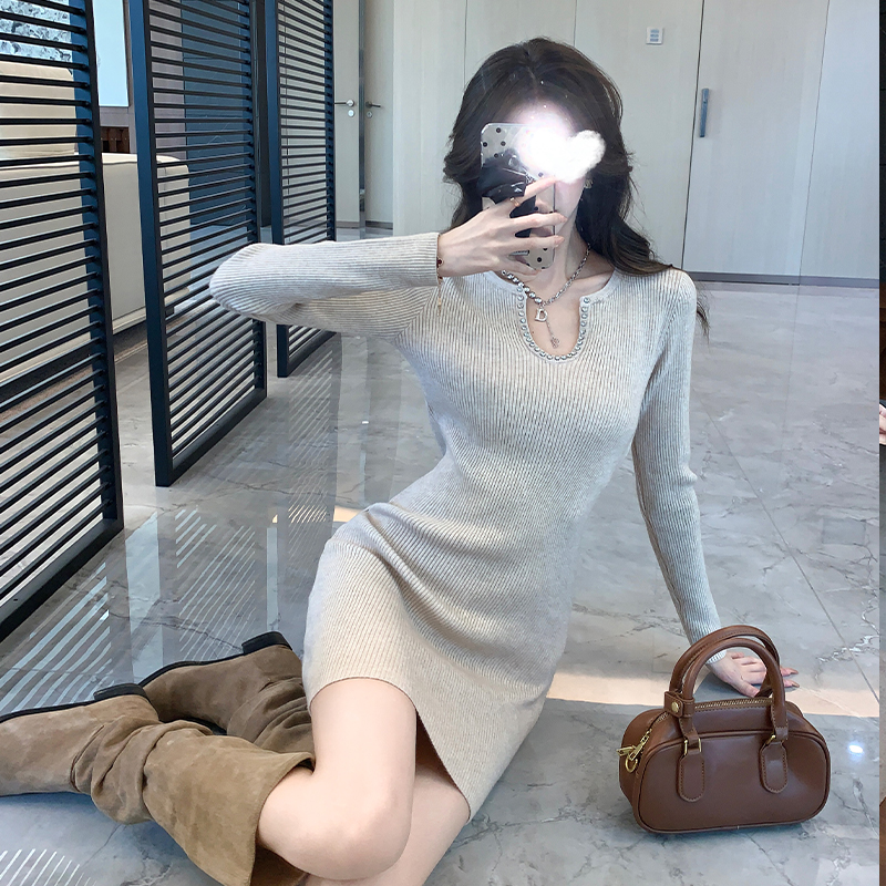 Slim V-neck dress package hip sweater dress for women