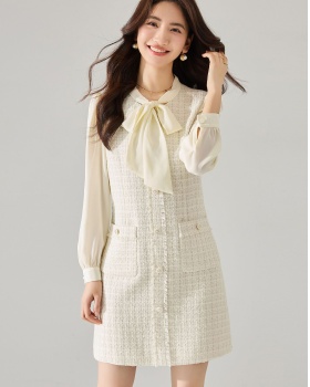 Chanelstyle commuting white long sleeve bow dress