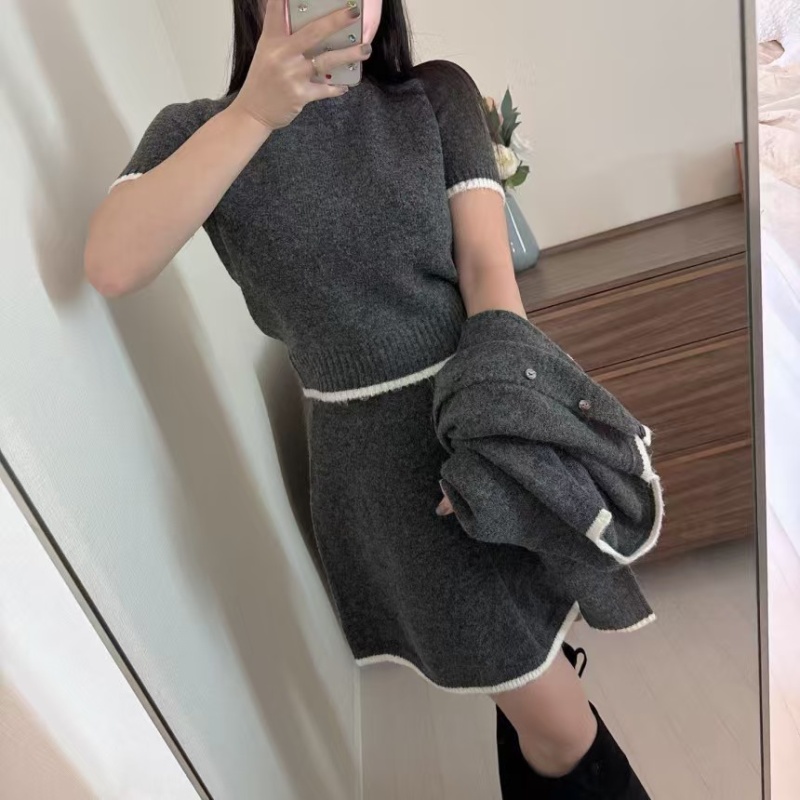 Autumn and winter A-line skirt retro sweater 3pcs set