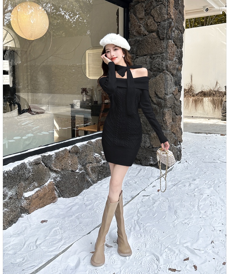 Knitted slim flat shoulder autumn and winter dress