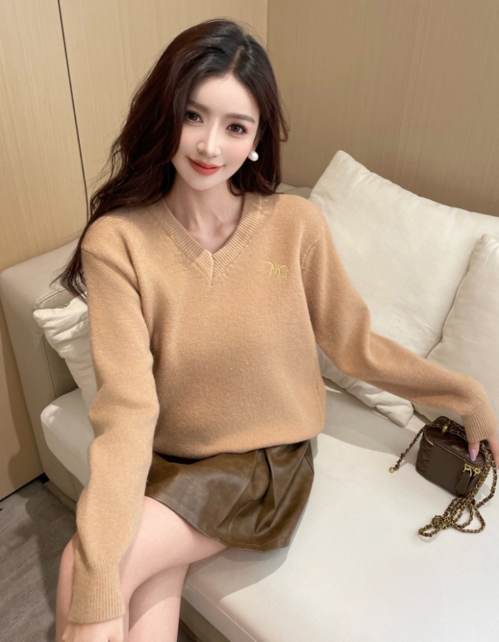 V-neck loose lazy autumn and winter sweater