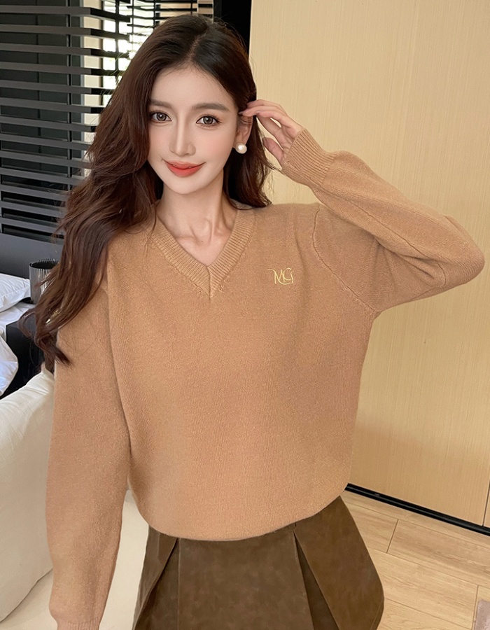 V-neck loose lazy autumn and winter sweater