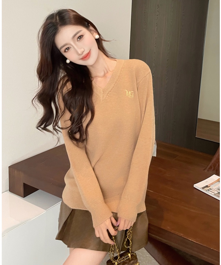 V-neck loose lazy autumn and winter sweater