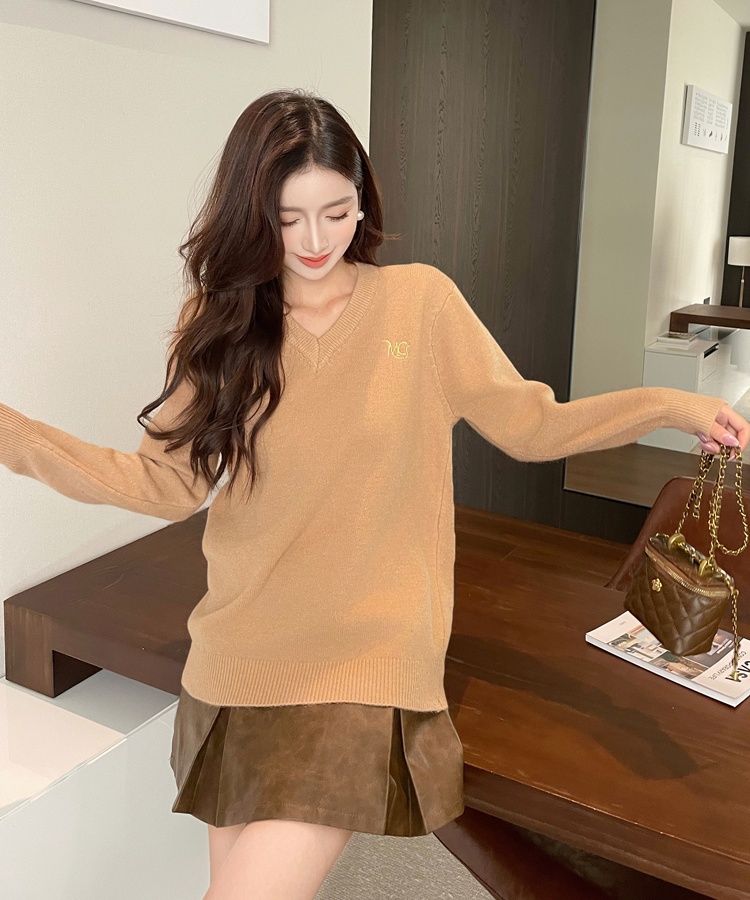 V-neck loose lazy autumn and winter sweater