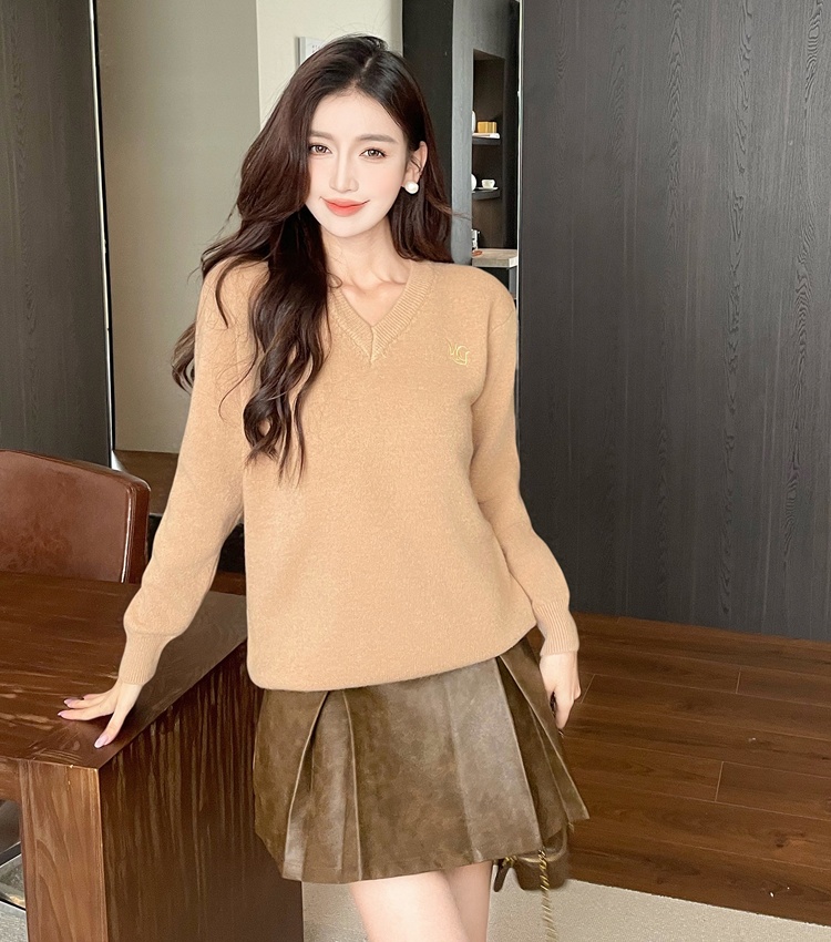 V-neck loose lazy autumn and winter sweater