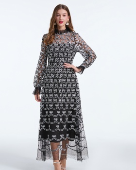 Embroidery long sleeve evening dress banquet dress