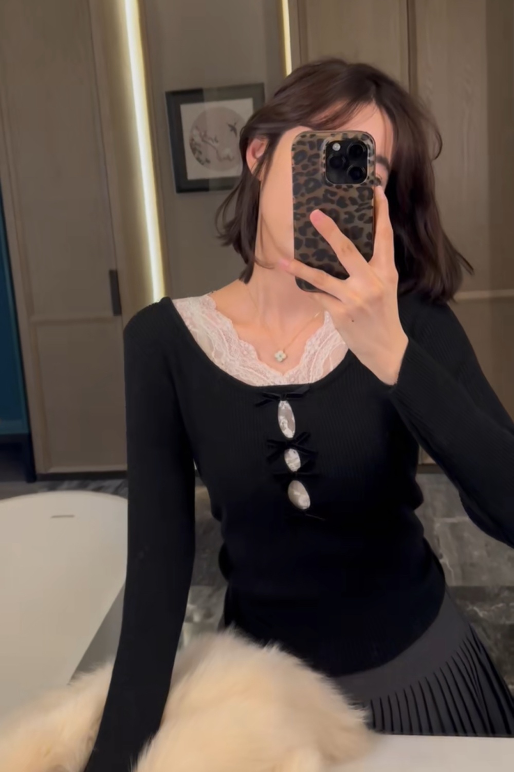 Pseudo-two sweater slim bottoming shirt for women