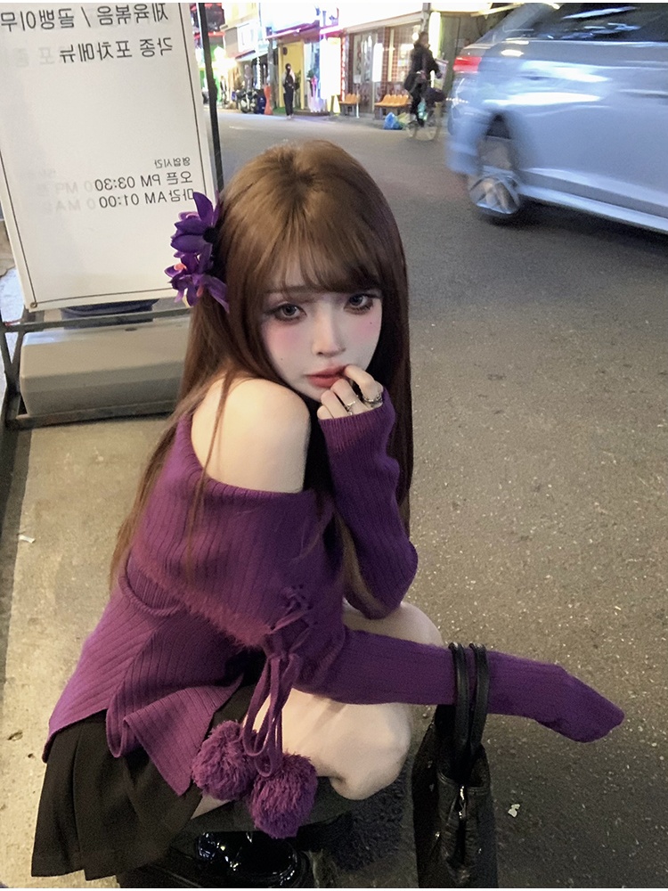 Horizontal collar hairball pullover purple sweater