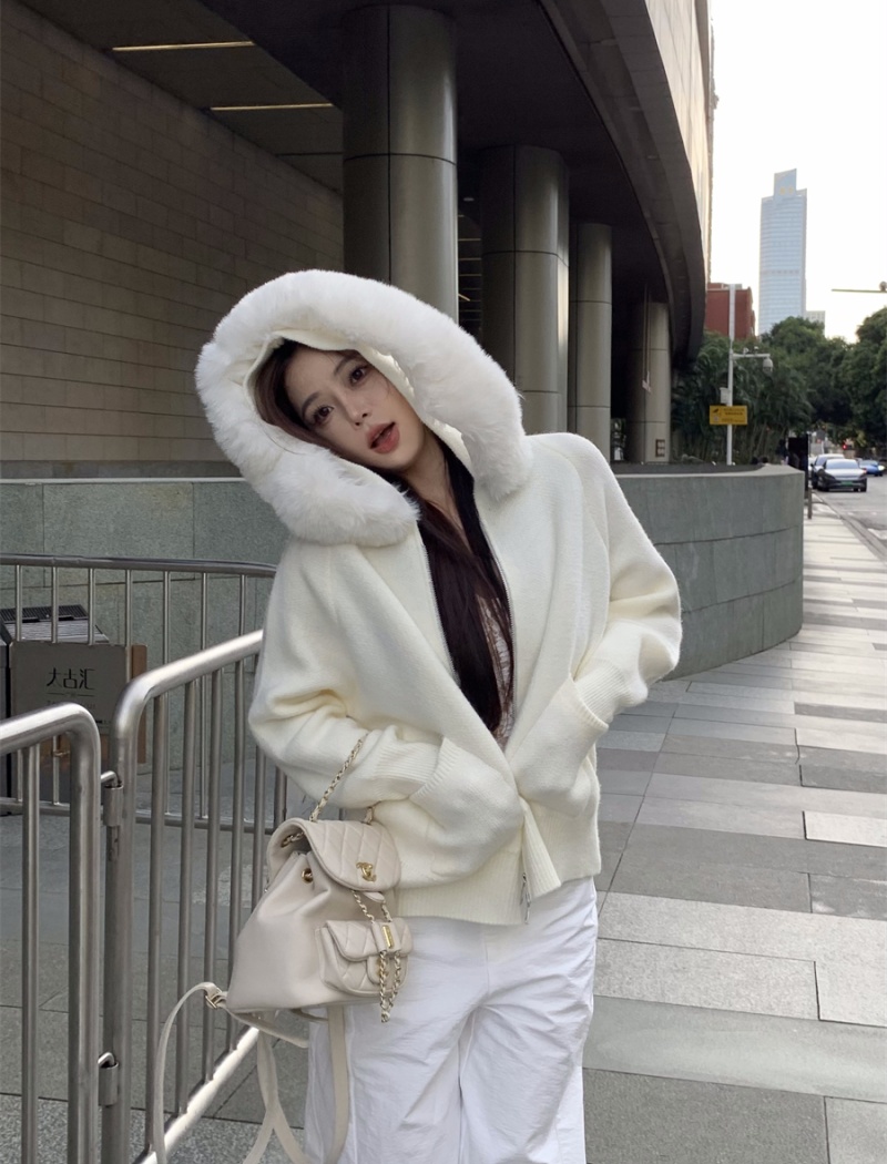 White removable long cardigan wool fur collar sweater