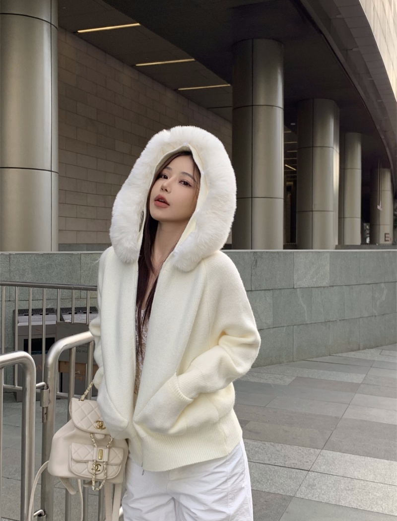 White removable long cardigan wool fur collar sweater