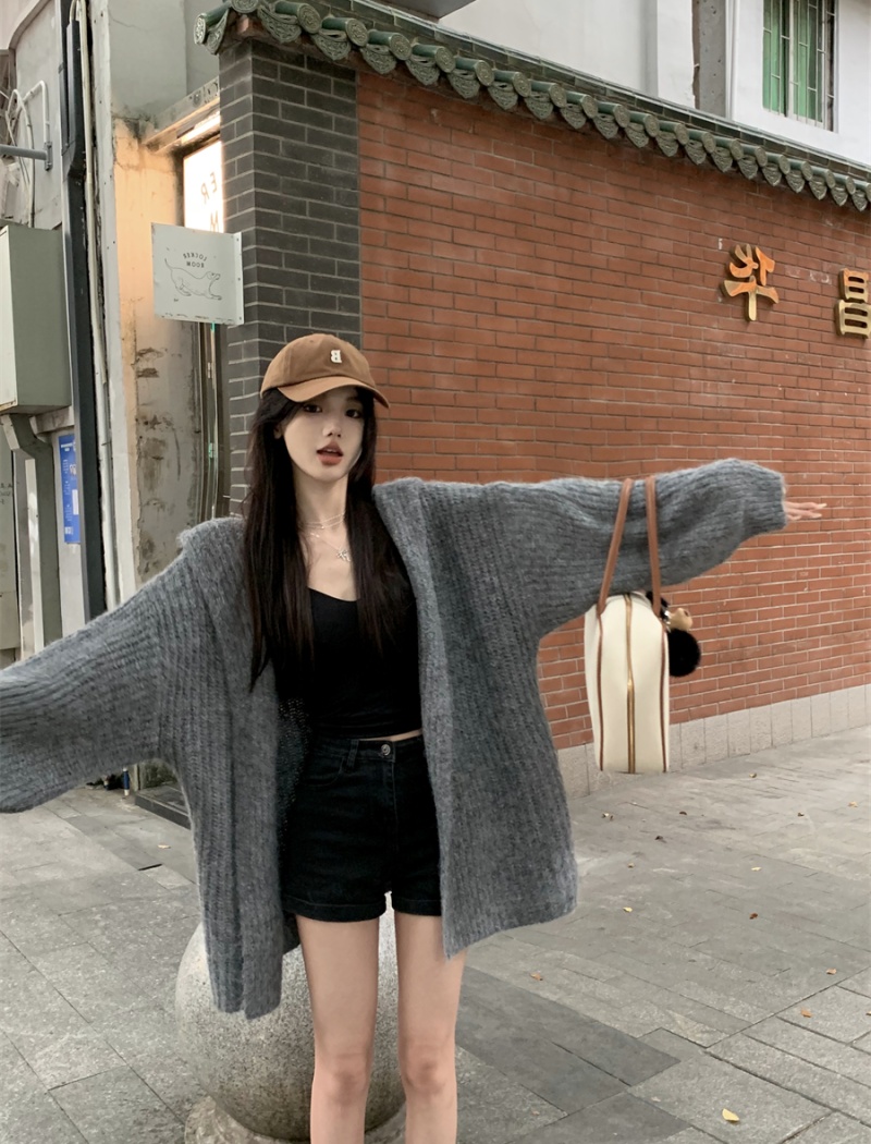 Knitted autumn and winter cardigan pure tender sweater