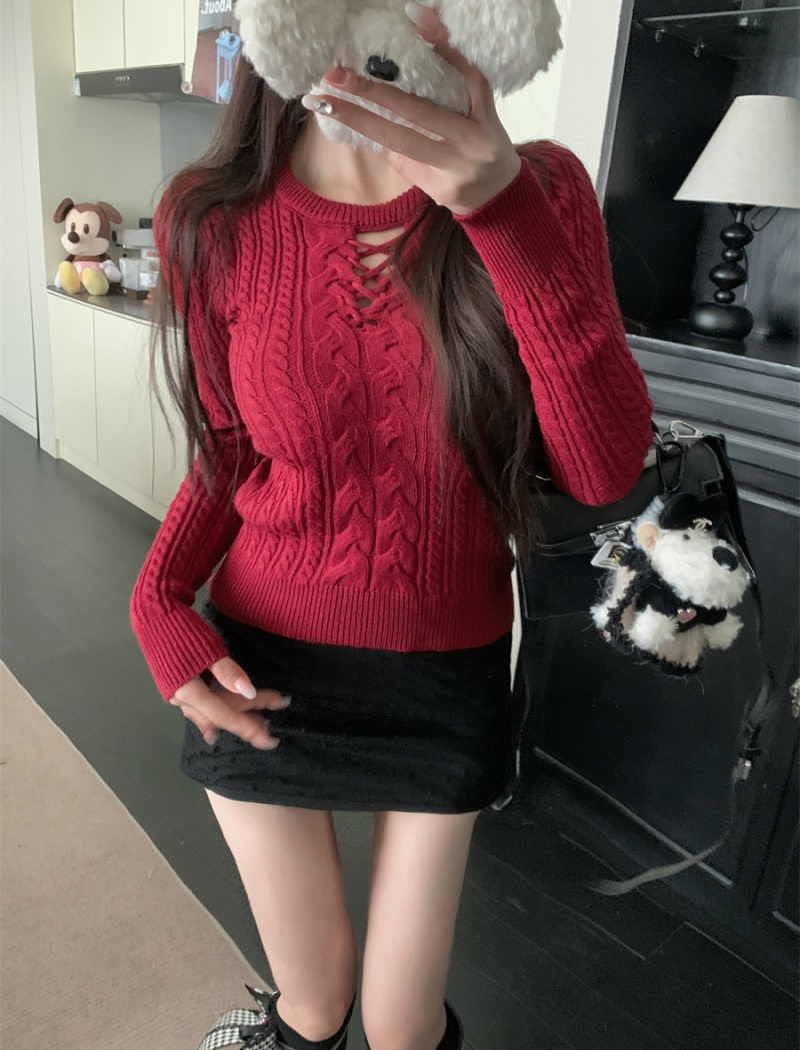 Inside the ride hollow bottoming shirt knitted slim sweater