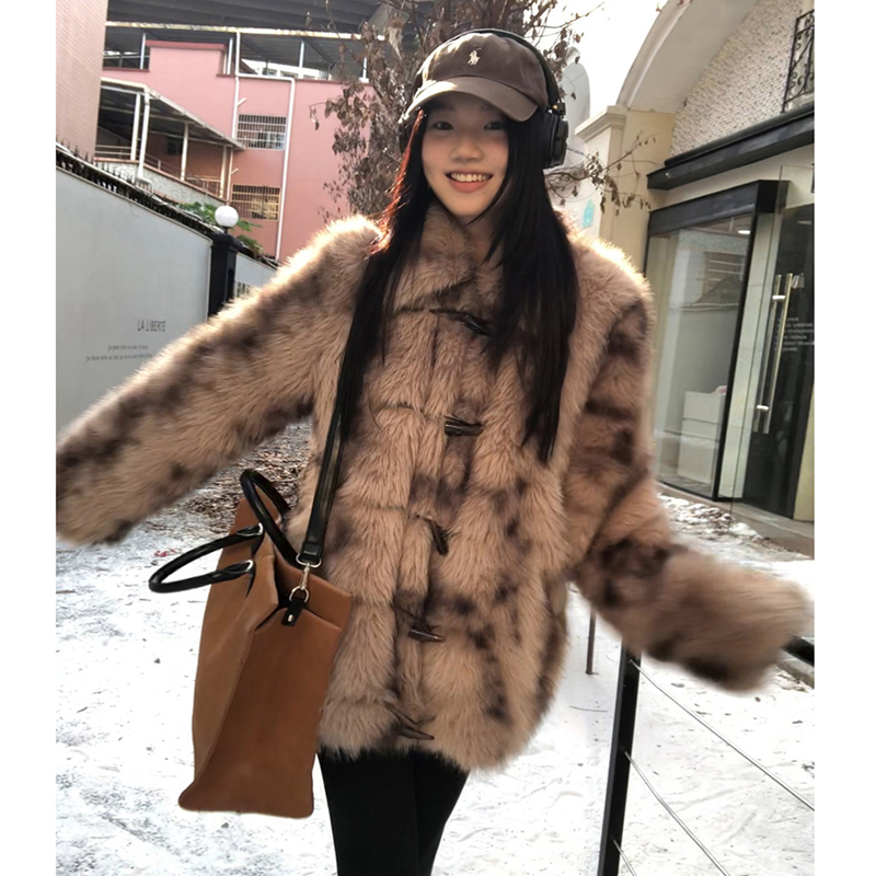 Autumn and winter fox overcoat unique elmo coat for women