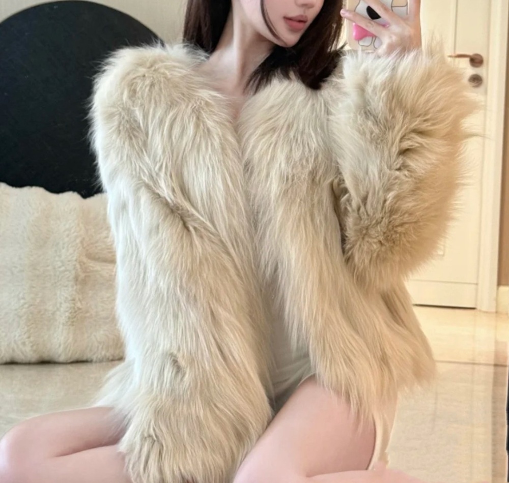 Plush imitation of fox fur fur coat short coat for women