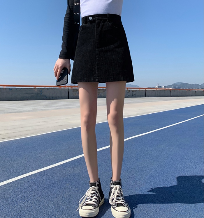 Autumn and winter commuting corduroy high waist short skirt