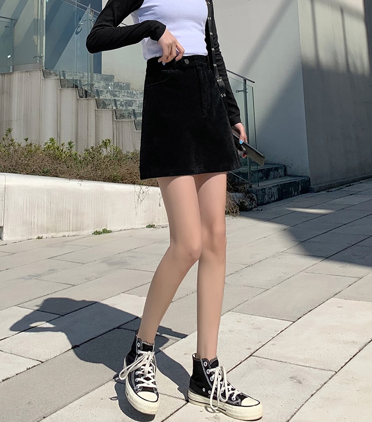 Autumn and winter commuting corduroy high waist short skirt