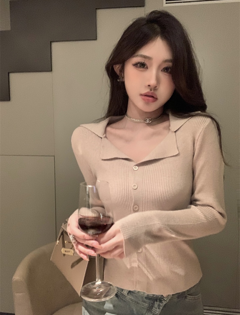 Niche slim bottoming shirt retro knitted coat