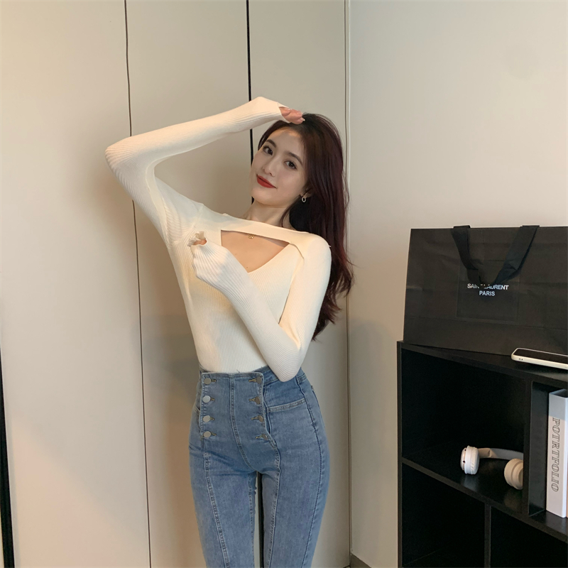 Niche sexy slim knitted autumn V-neck bottoming tops