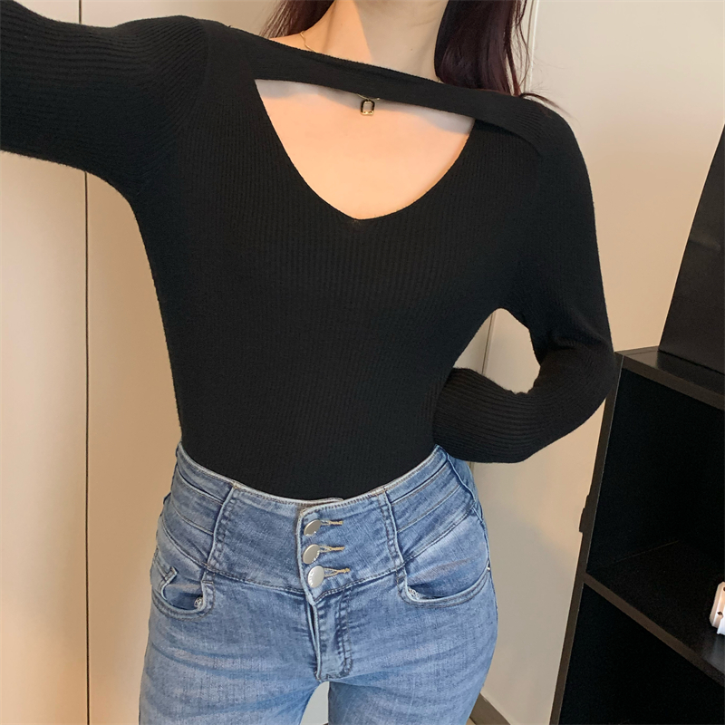 Niche sexy slim knitted autumn V-neck bottoming tops