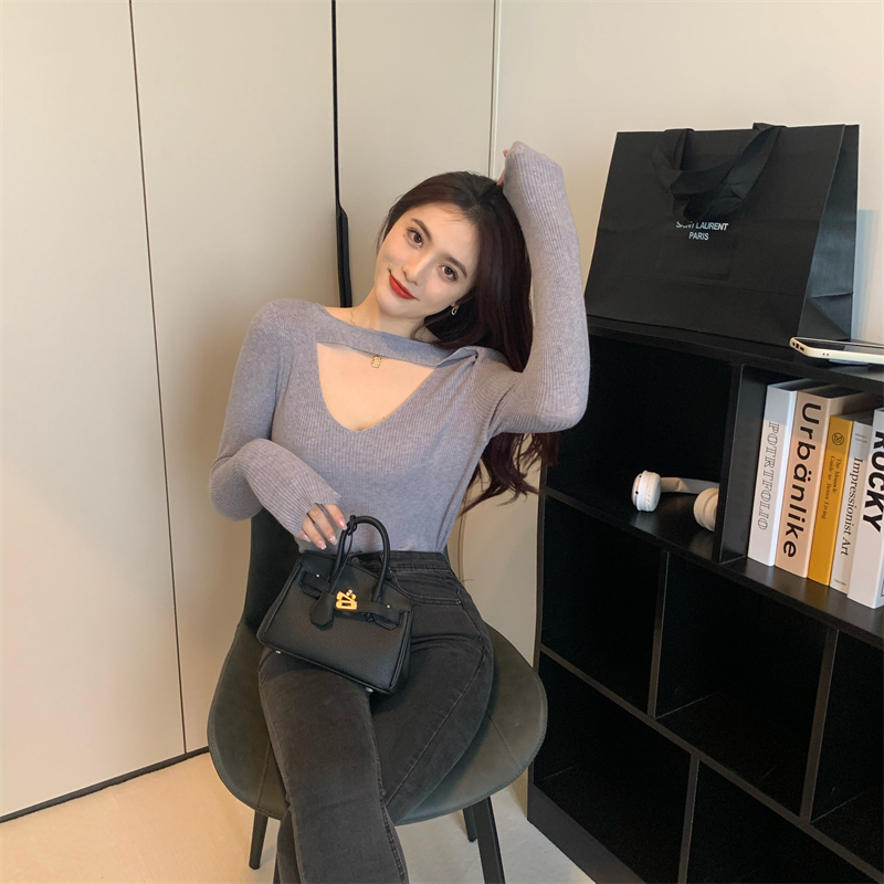 Niche sexy slim knitted autumn V-neck bottoming tops