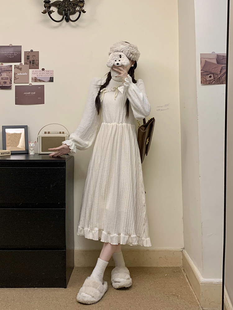 Beige doll shirt heap collar dress