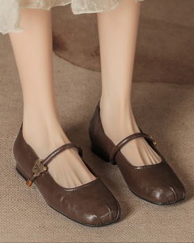 Thick retro spring and autumn shoes for women