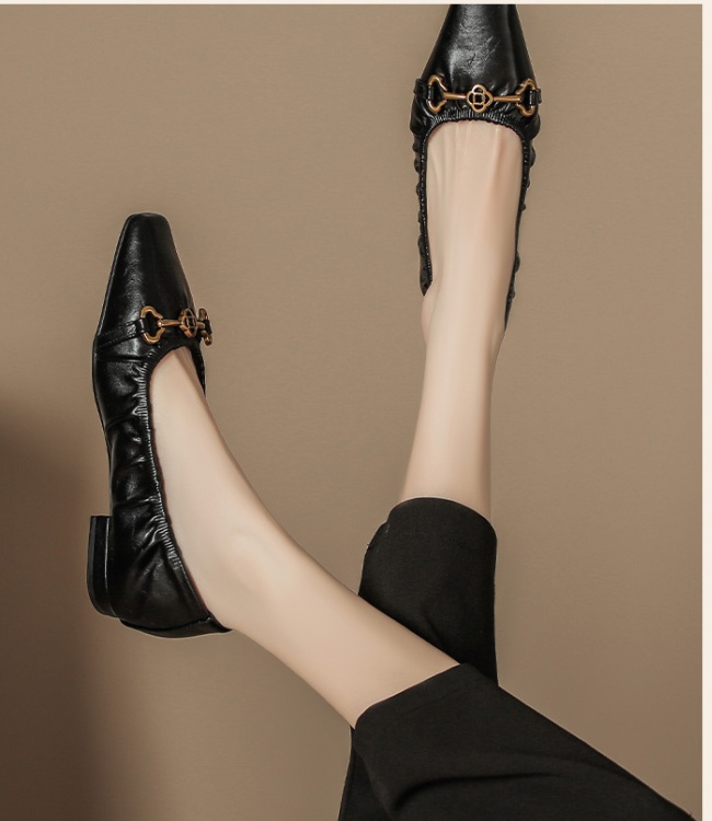 Low metal decoration elasticity buff black shoes for women