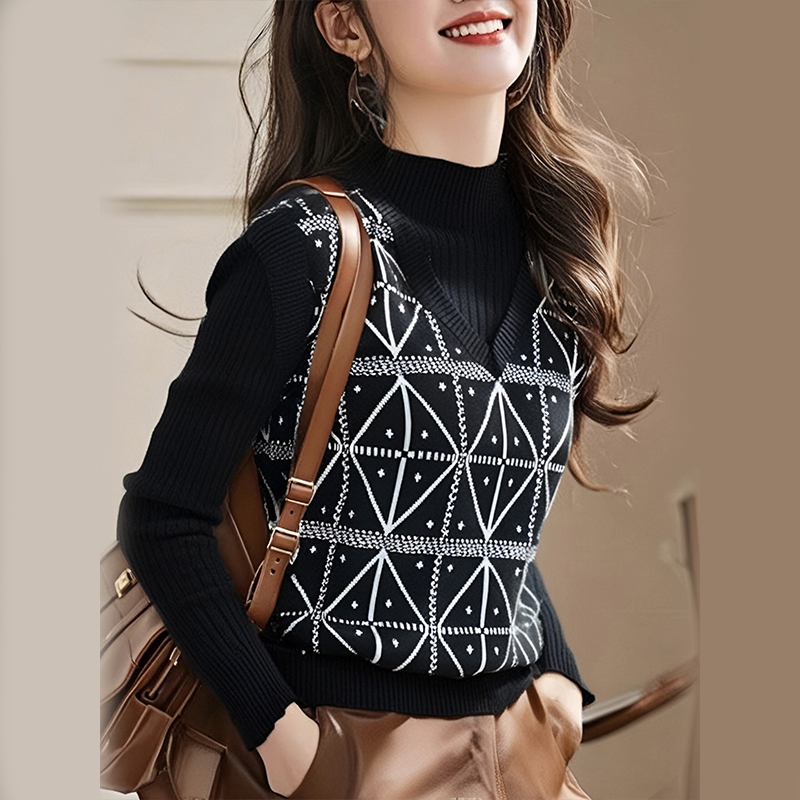 Half high collar knitted bottoming shirt Pseudo-two sweater