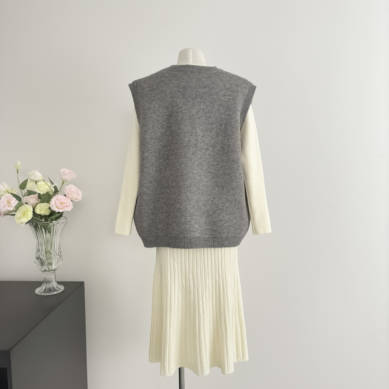 Knitted waistcoat Korean style sweater for women