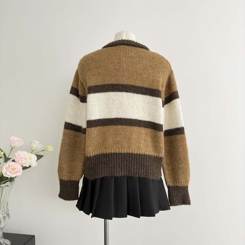 Wool winter cardigan knitted inside the ride tops for women