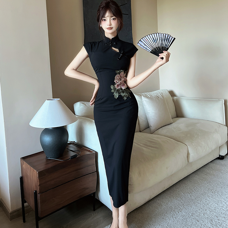 Black formal dress embroidery cheongsam for women