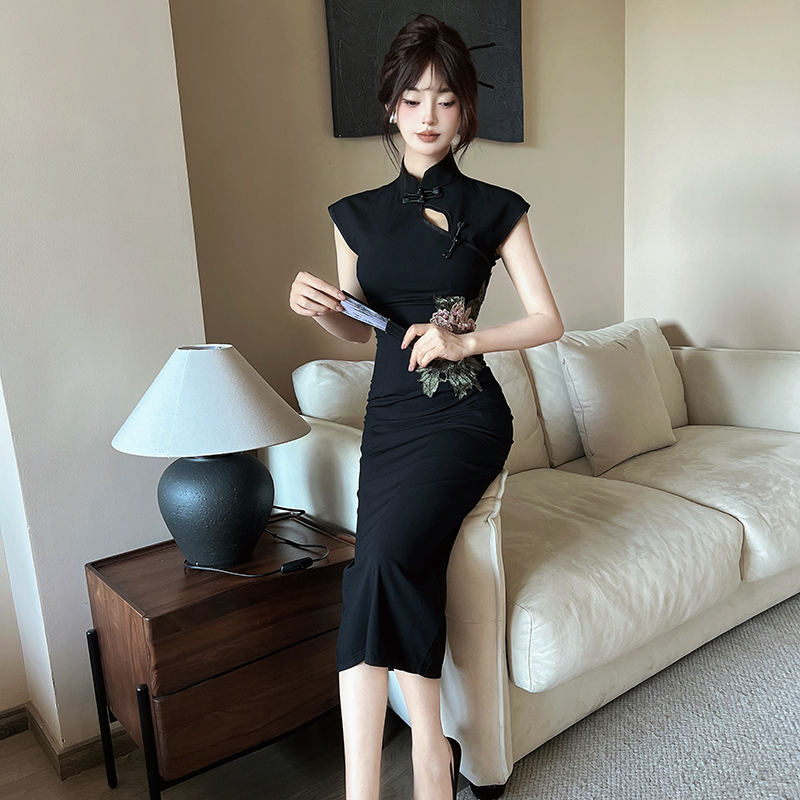 Black formal dress embroidery cheongsam for women