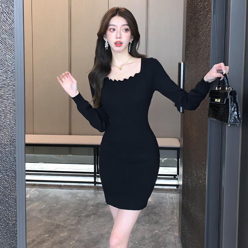 Knitted enticement Korean style square collar black dress