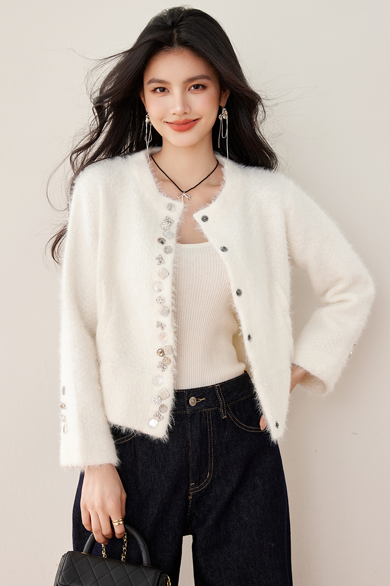 Buckle knitted autumn cardigan beige hairy coat