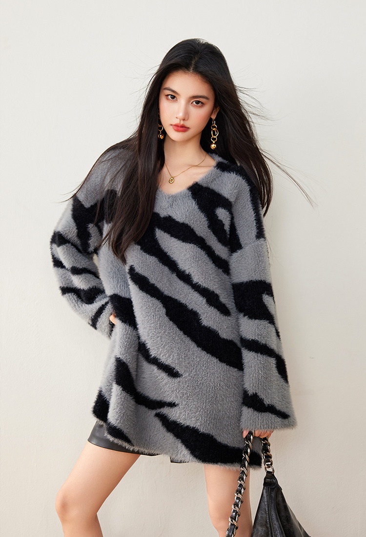 Temperament V-neck loose fluffy lazy long sleeve tops