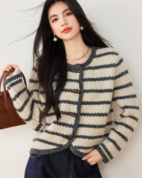 Mixed colors V-neck tops stripe knitted sweater for women