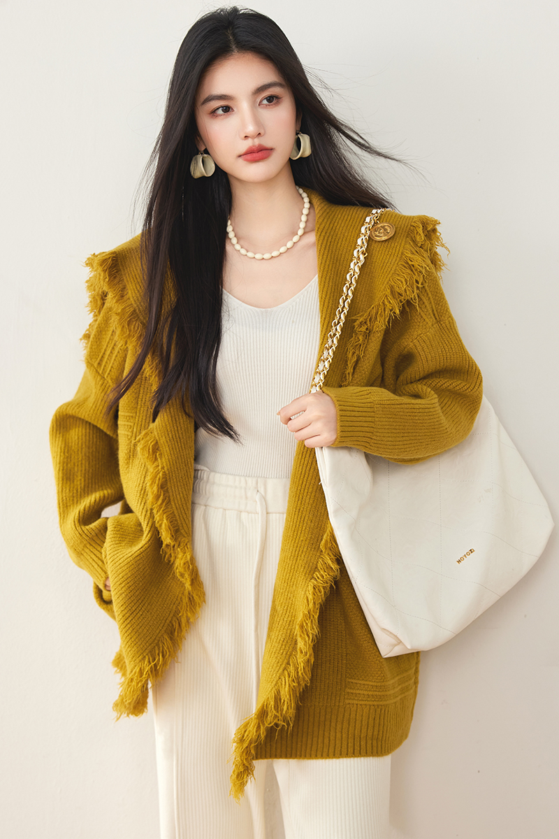 Autumn and winter large lapel coat knitted cloak for women