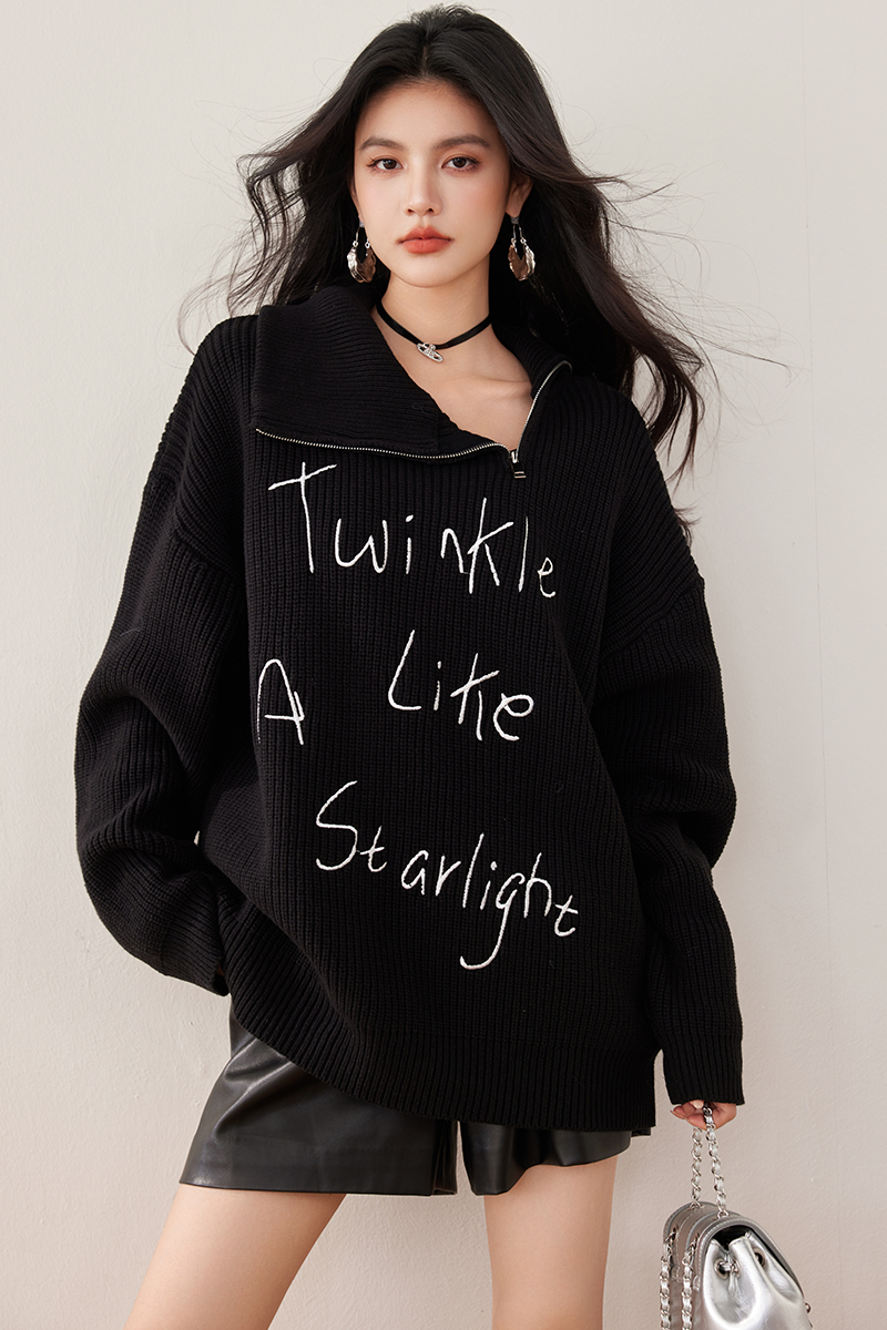 Letters long thick embroidery zip lazy lapel sweater