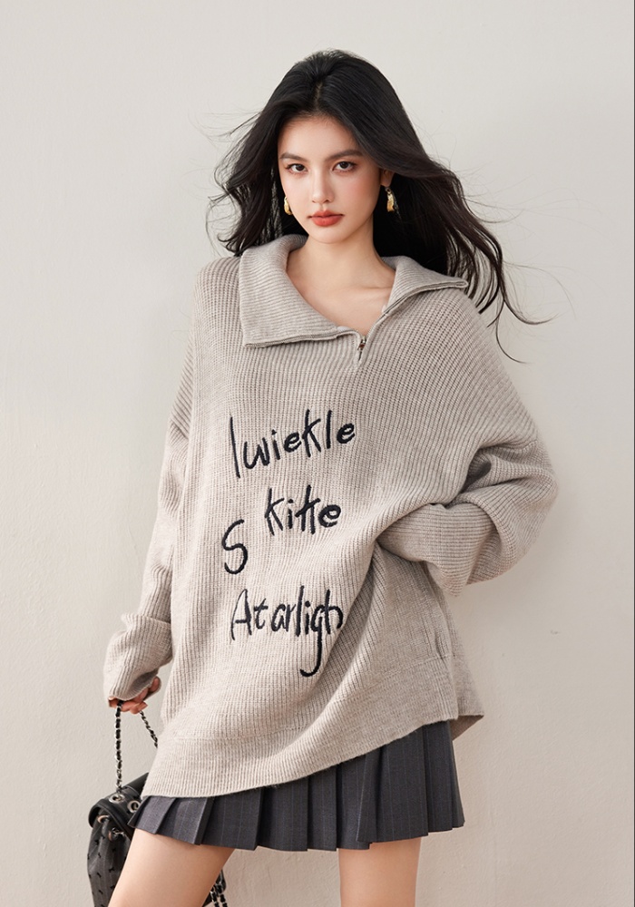 Letters long thick embroidery zip lazy lapel sweater