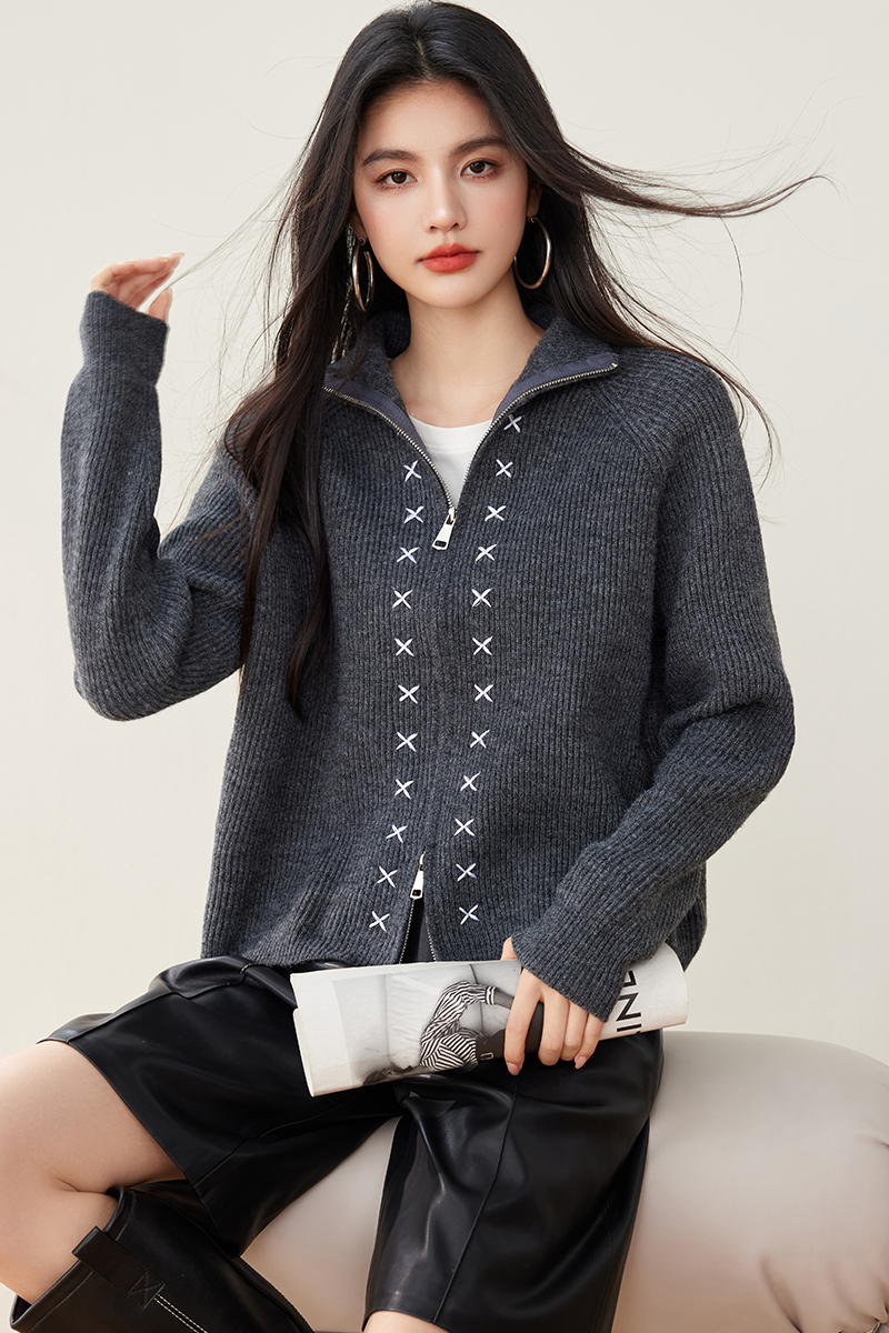 Knitted cardigan autumn and winter sweater for women