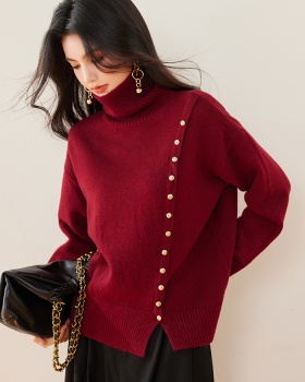 Simple buckle asymmetry high collar art sweater