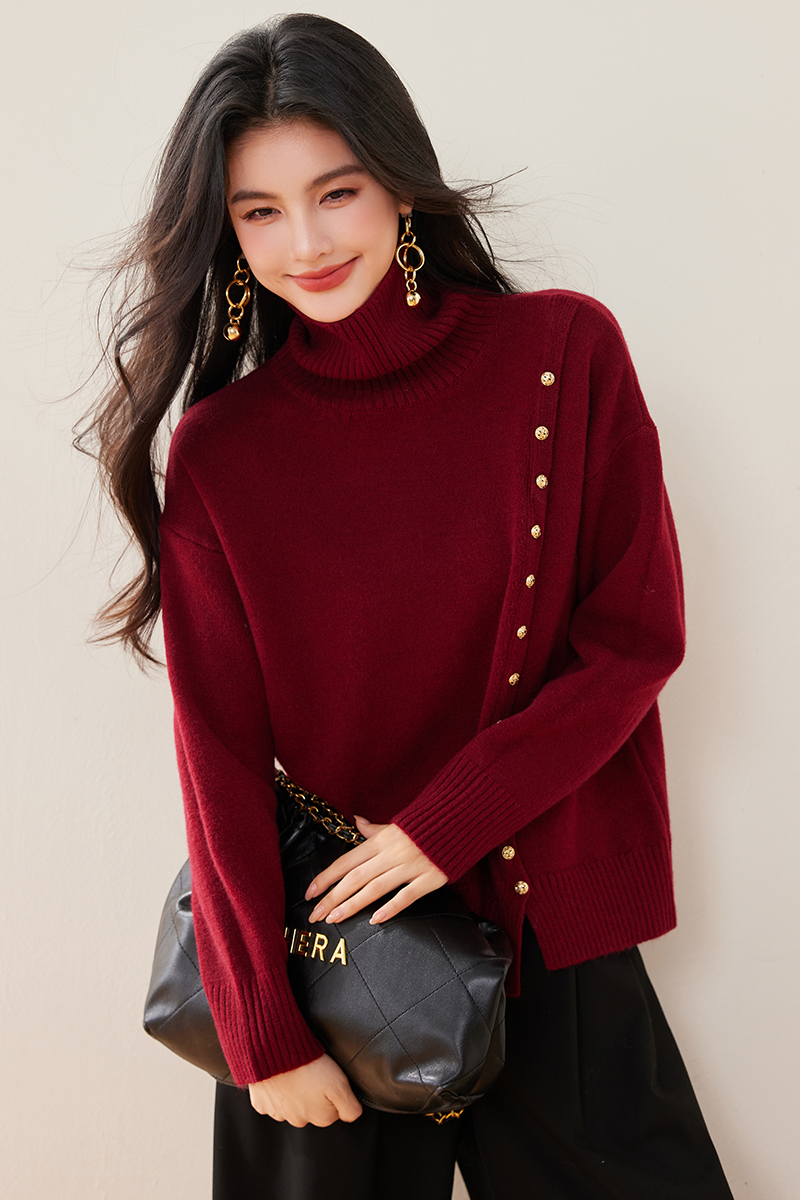 Simple buckle asymmetry high collar art sweater