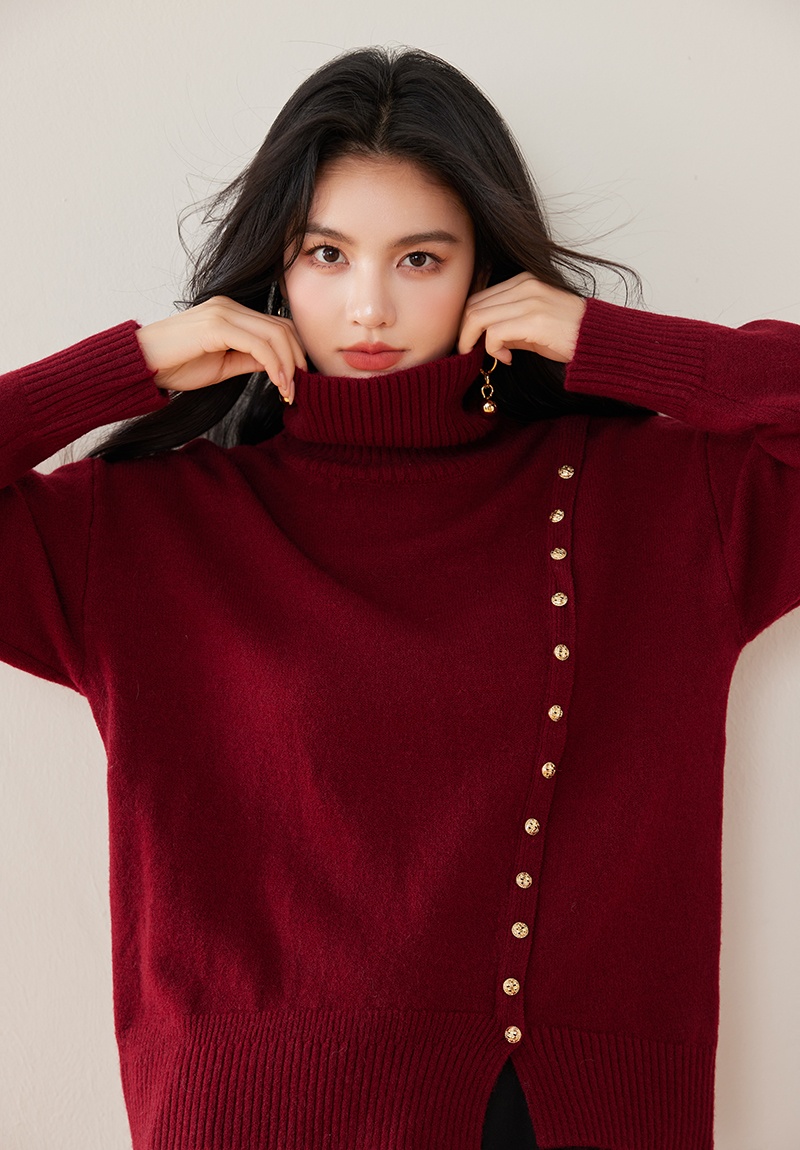 Simple buckle asymmetry high collar art sweater