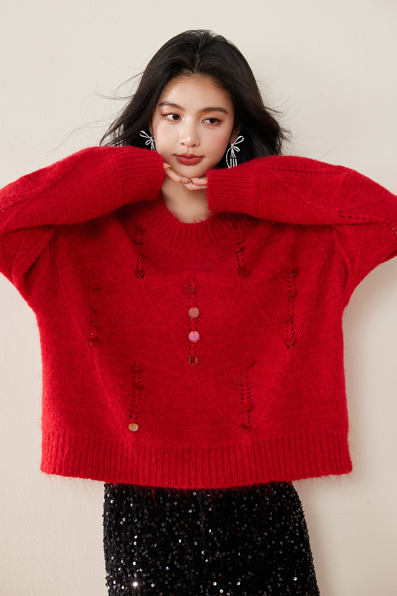 Red winter sequins round neck long sleeve sweater for women